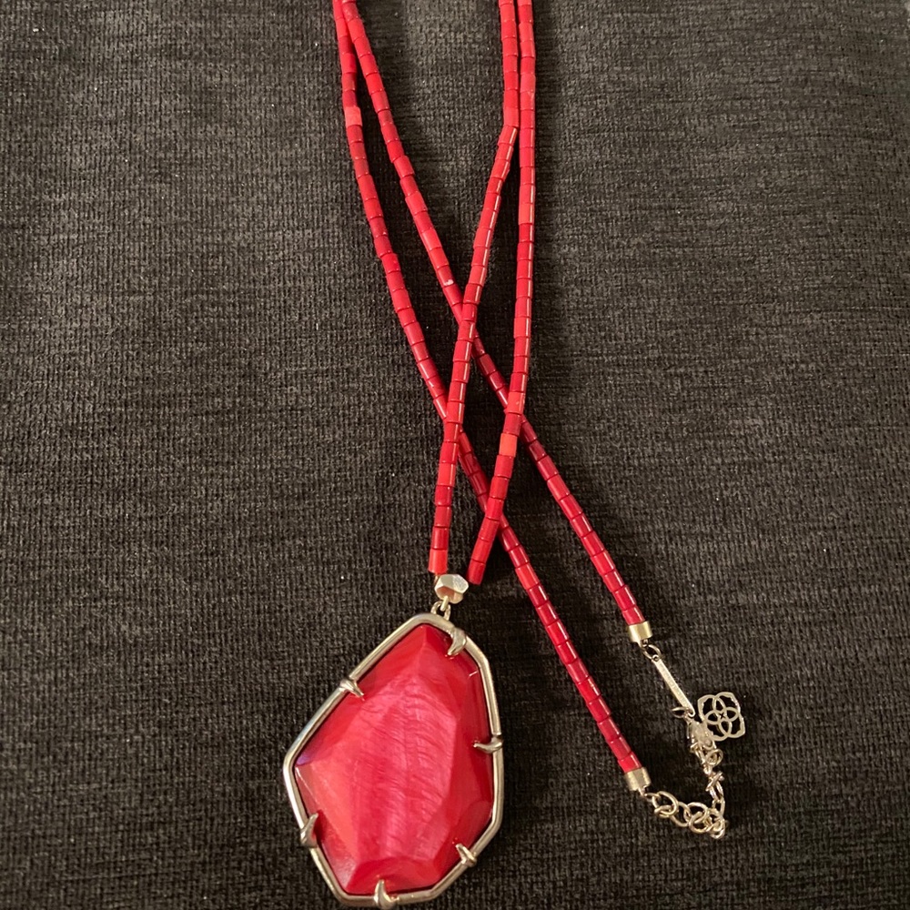 Kendra Scott necklace, long